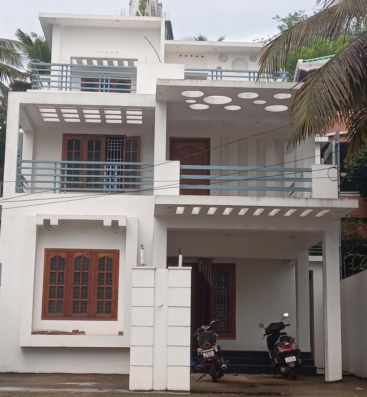 House for sale in Thengapattanam
