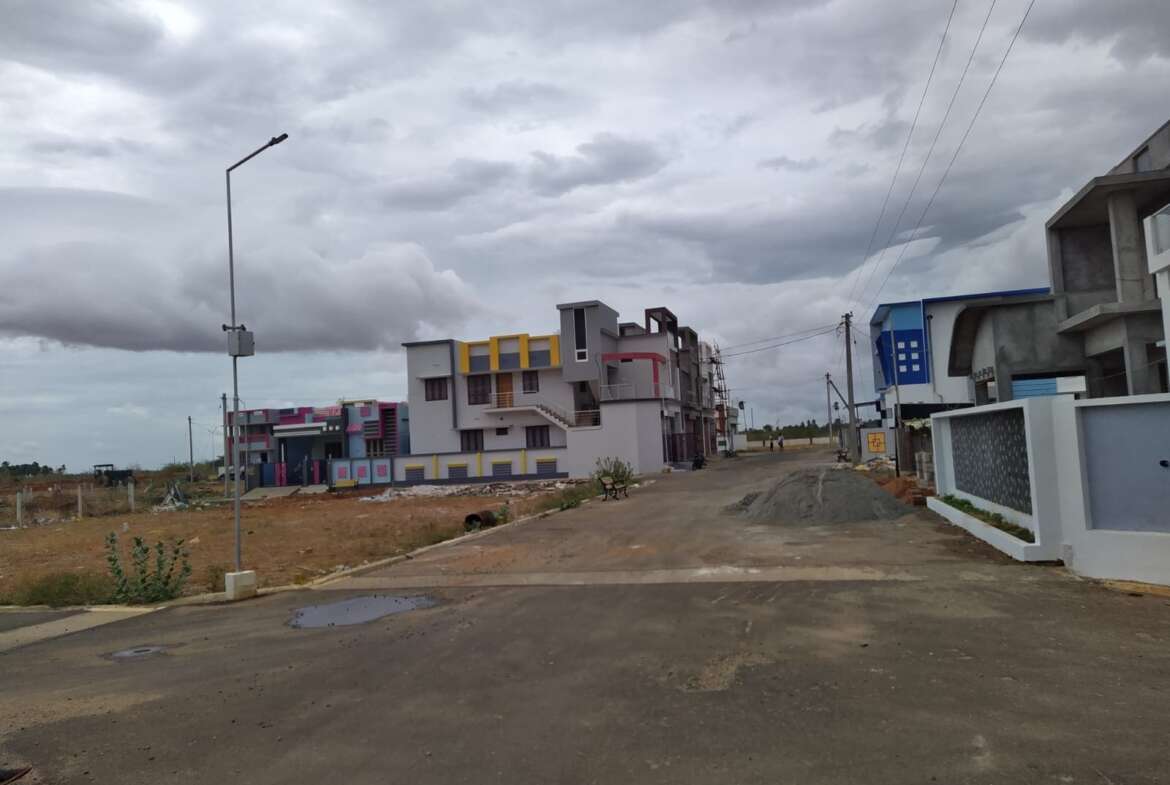 Plots for sale in Tirunelveliu, Valliyur